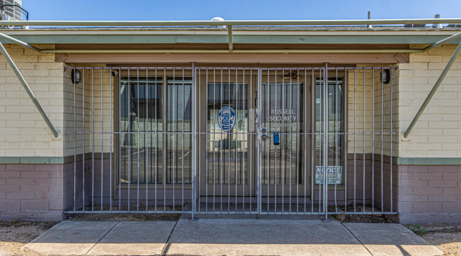 8545 N Black Canyon Highway-Phoenix, AZ