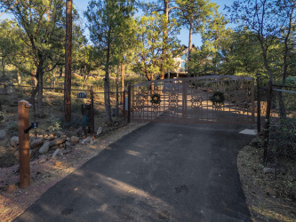 5397 Squirrel Road, Pine, Arizona 85544, Bedrooms, ,Bathrooms,Residential,For Sale,Squirrel,92975