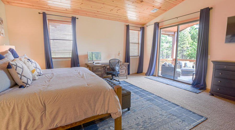 Upstairs Owners Suite