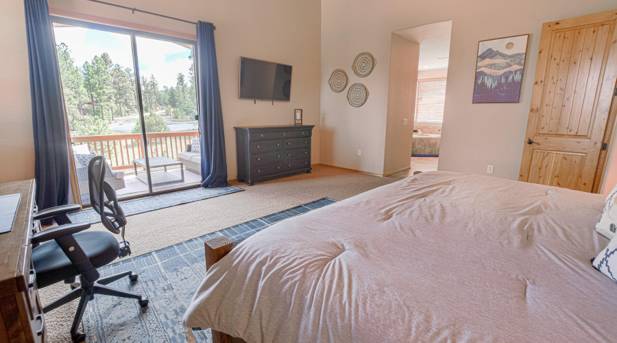 Upstairs Owners Suite