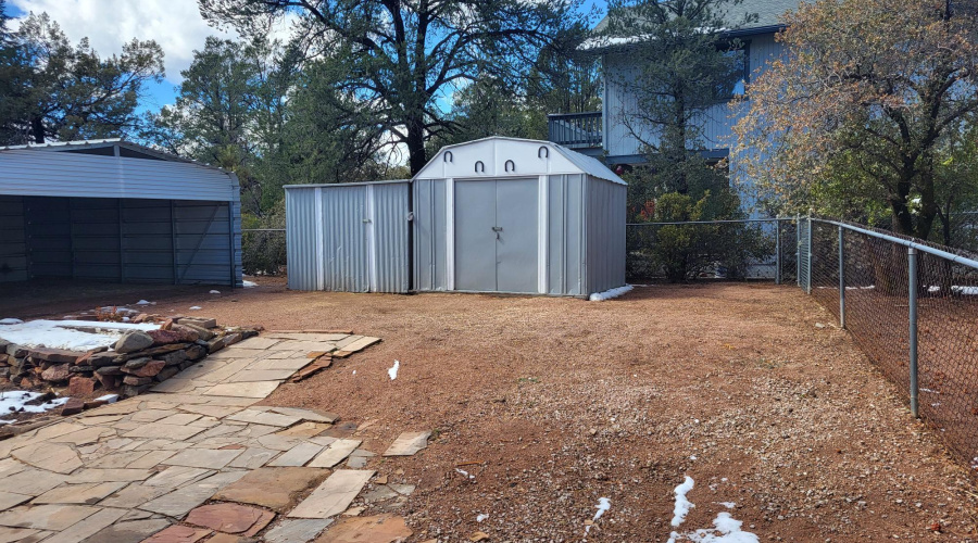 290 Front of Sm Metal Bld