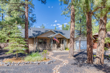 400 Meadow Lane, Pinetop, Arizona 85935, Bedrooms, ,Bathrooms,Residential,For Sale,Meadow,258283
