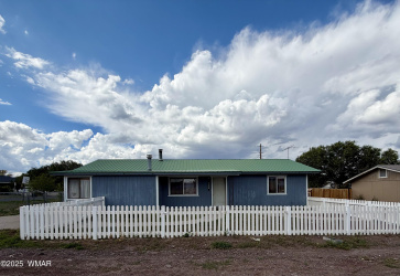 186 Brown Street, Eagar, Arizona 85925, Bedrooms, ,Bathrooms,Residential,For Sale,Brown,258290