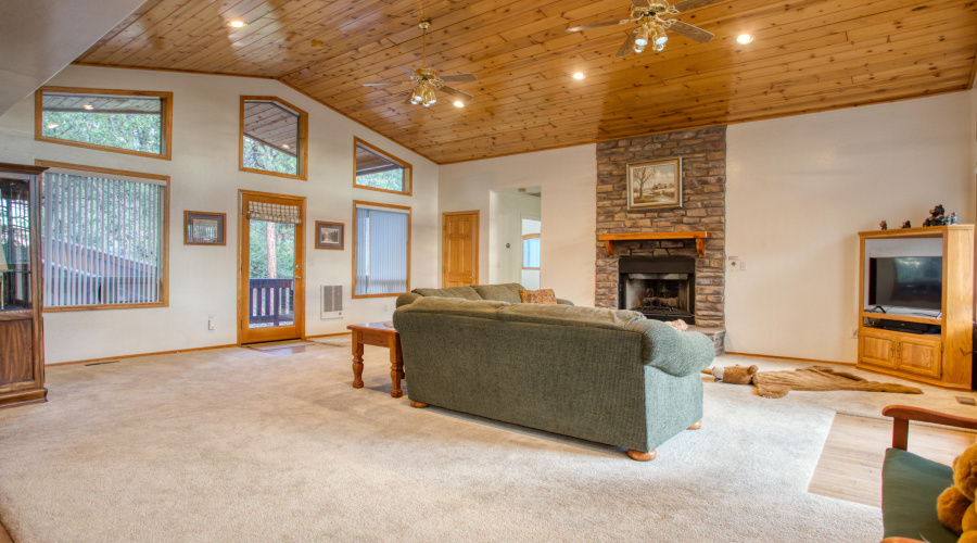 Spacious Living Area