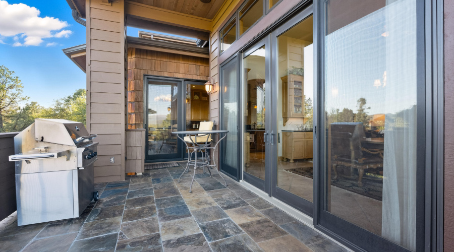 101-print-Grapevinev- Full Res-101