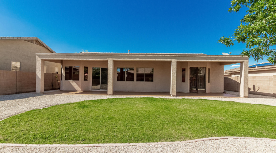 11 - Northhampton 16837