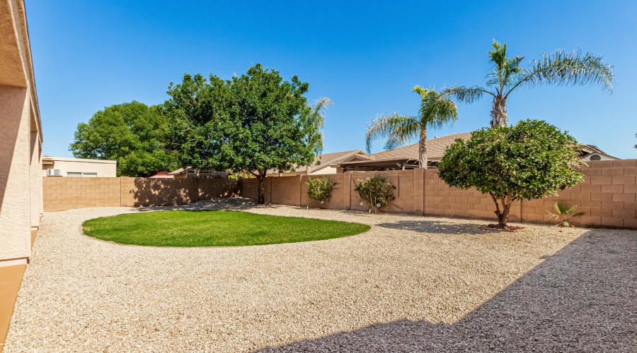 12 - Northhampton 16837