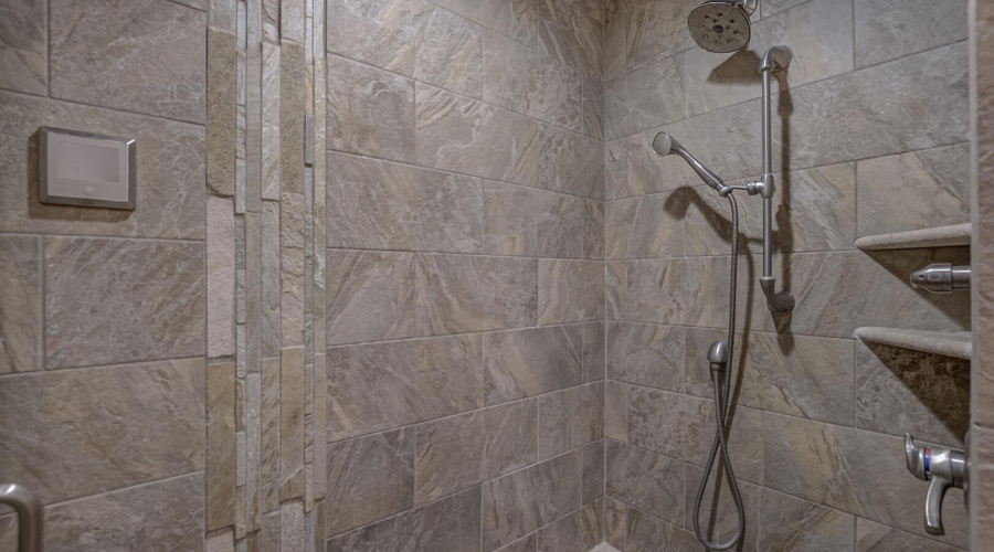 Guest En Suite Bath with steam shower