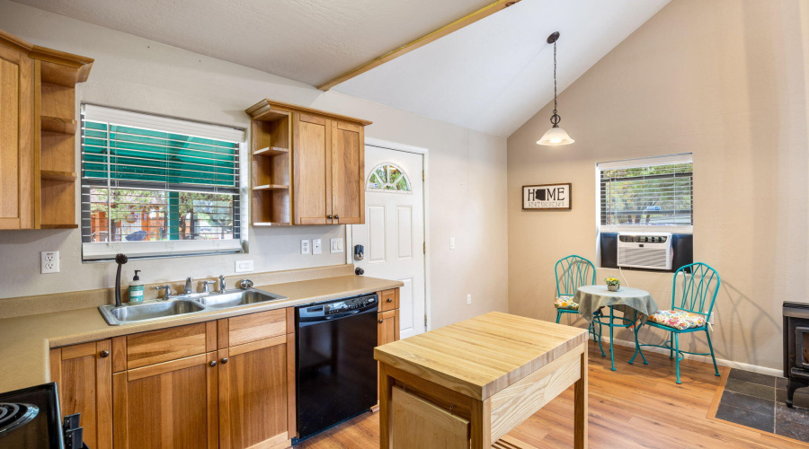 3390ApacheDr-HeberOvergaard-AZ-11