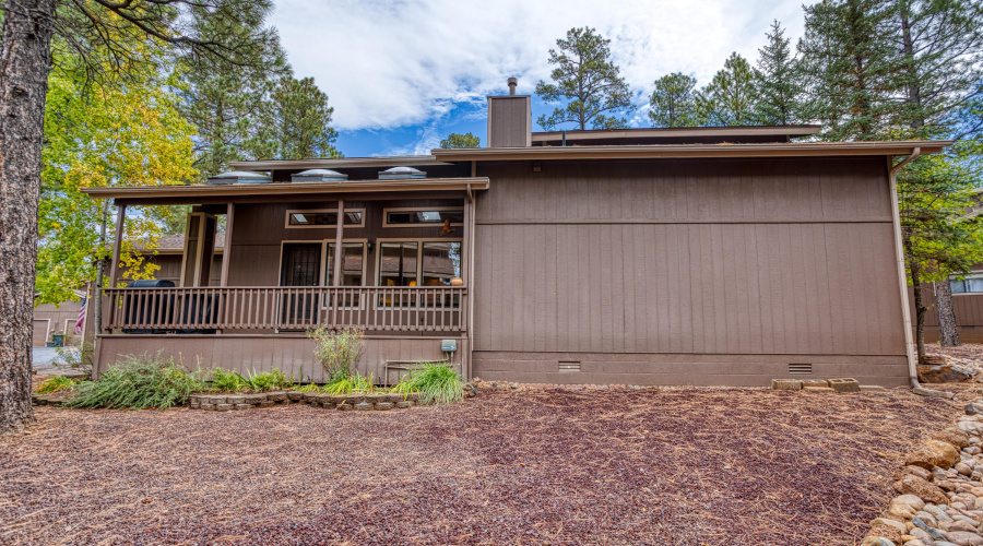 PAX_6849_AuroraHDR2019-edit