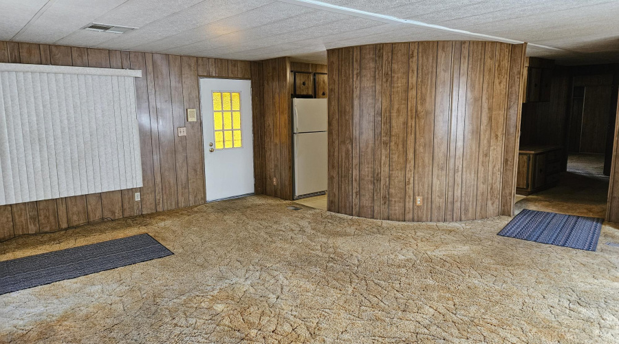 Living rm on patio side