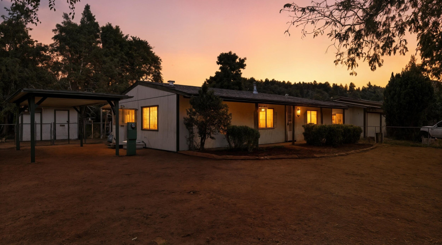 2_dsc_0029_twilight_9e638eb1-e025-47d8-b