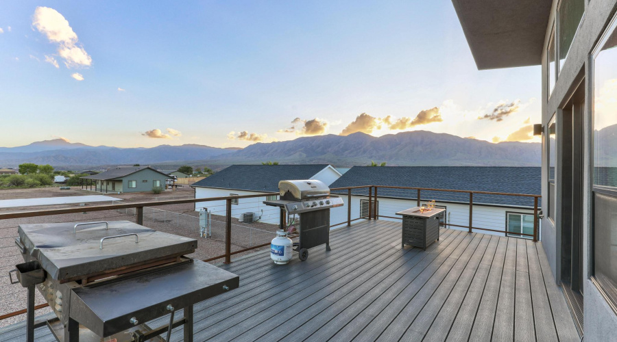 1E0A2412_3_4_5_6 copy