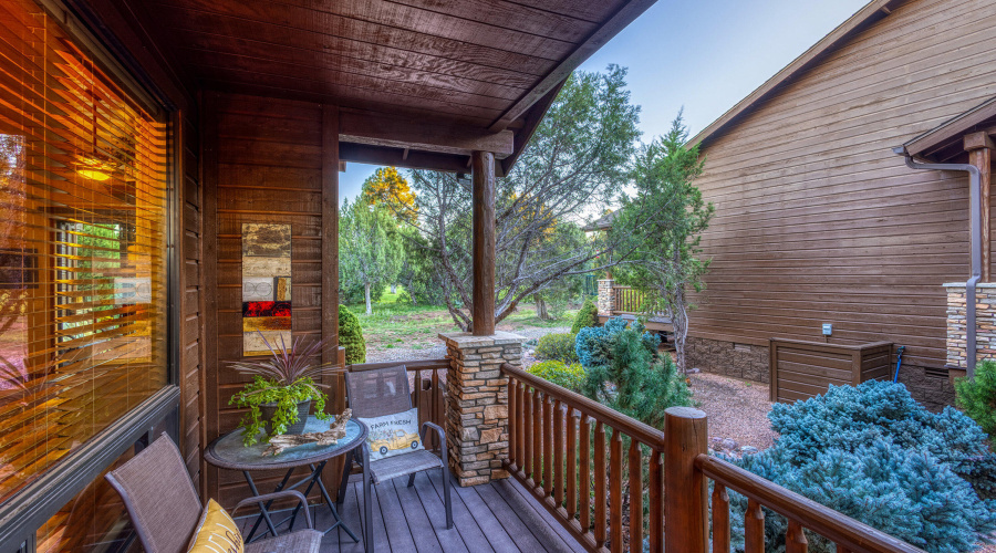 011_photo11_2831_villa_loop_sl_chuck_687