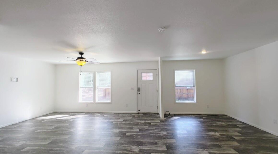 Living room/Dining room