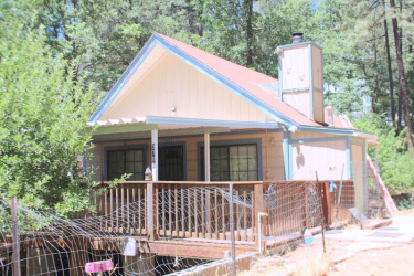3700 Cochise Lane, Pine, Arizona 85544, Bedrooms, ,Bathrooms,Residential,For Sale,Cochise,92171