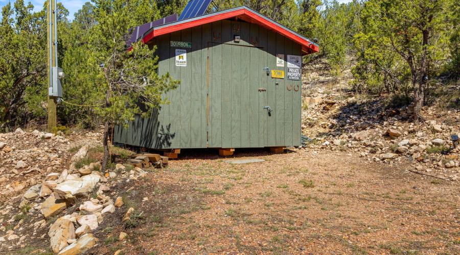 1740EskimoLn-HeberOvergaard-AZ-12