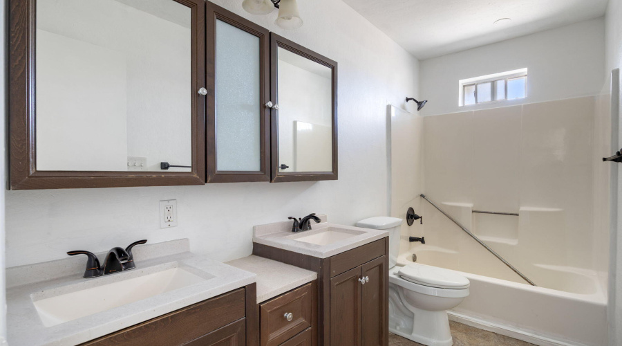 428SElCajonCir-EagarAZ-20