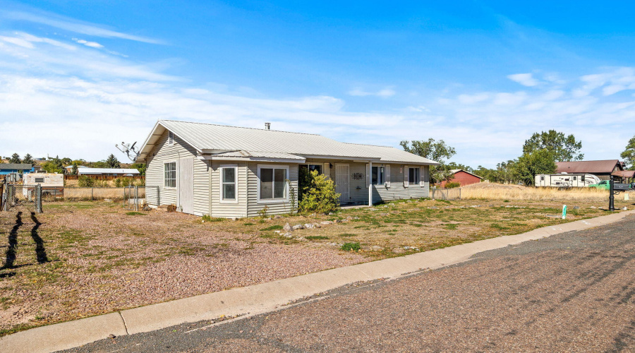 428SElCajonCir-EagarAZ-3