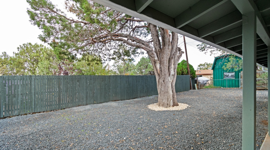 covered patio in back