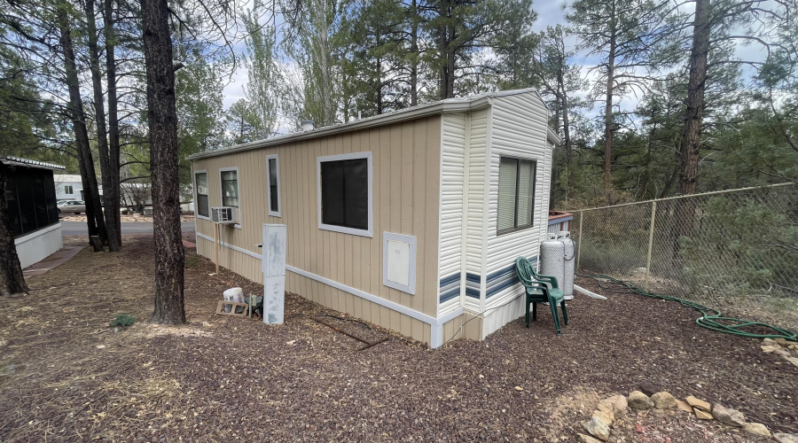 2800 S White Mountain Rd 108 Rear & Side