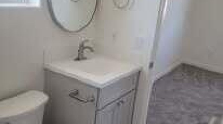 hillview master bath