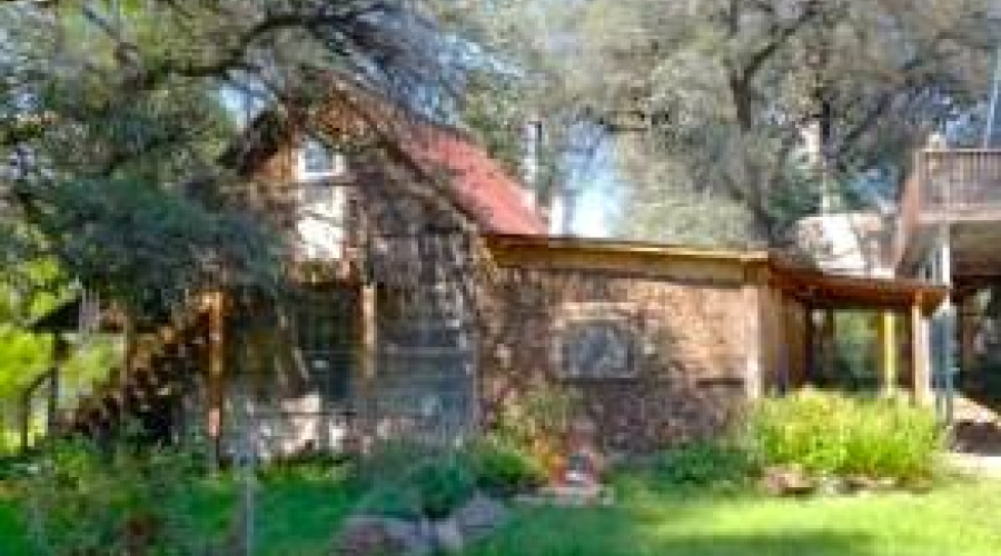 Livable Log & Adobe Hm Ext