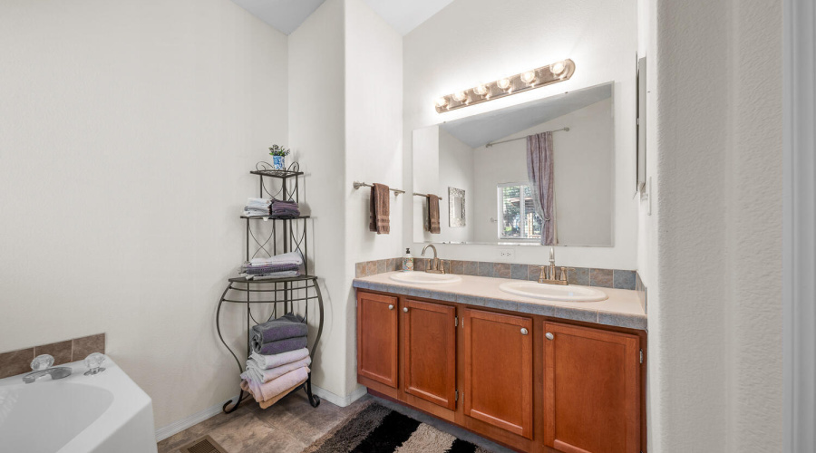 Dual Vanity in Primary Bath