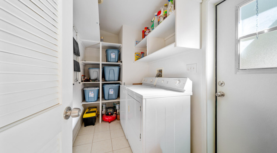 Laundry with Storage