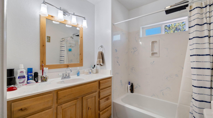 1689EagerAve-SnowflakeAZ-24