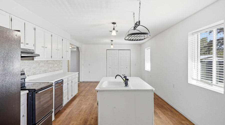 85NButlerSt-EagarAZ-5