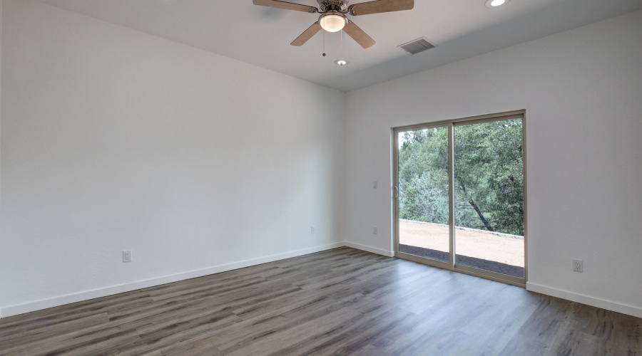 0D0A7698And7more_hr4 copy.psdps