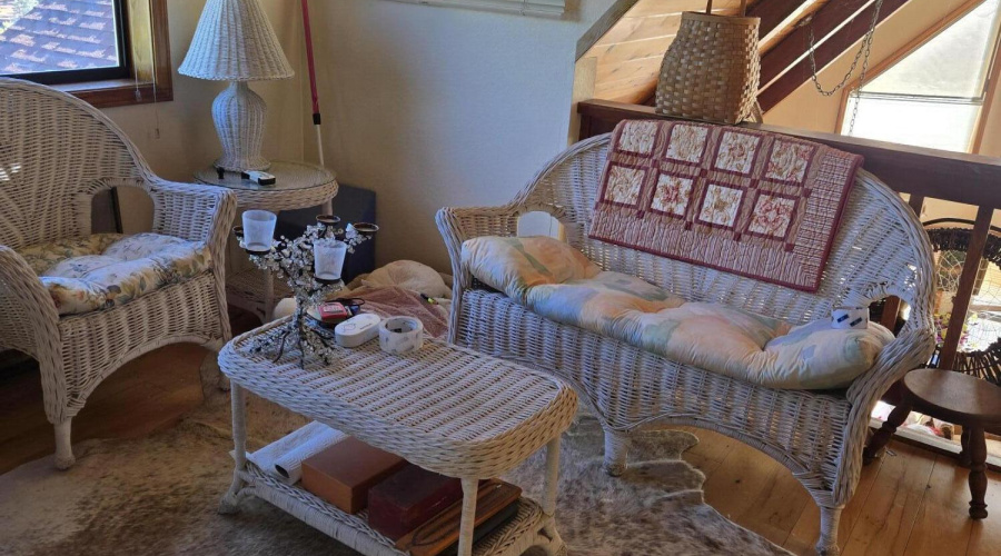 Loft outside of Primary Bed