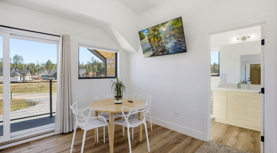 Guest Quarters Dining