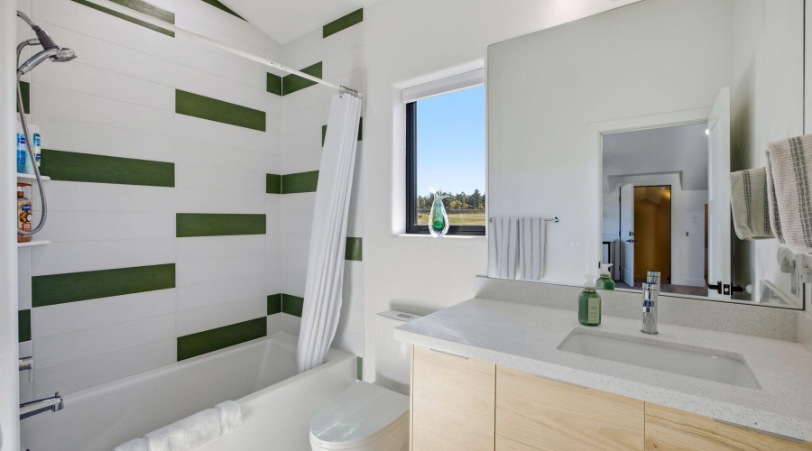 Guest Quarters Bathroom