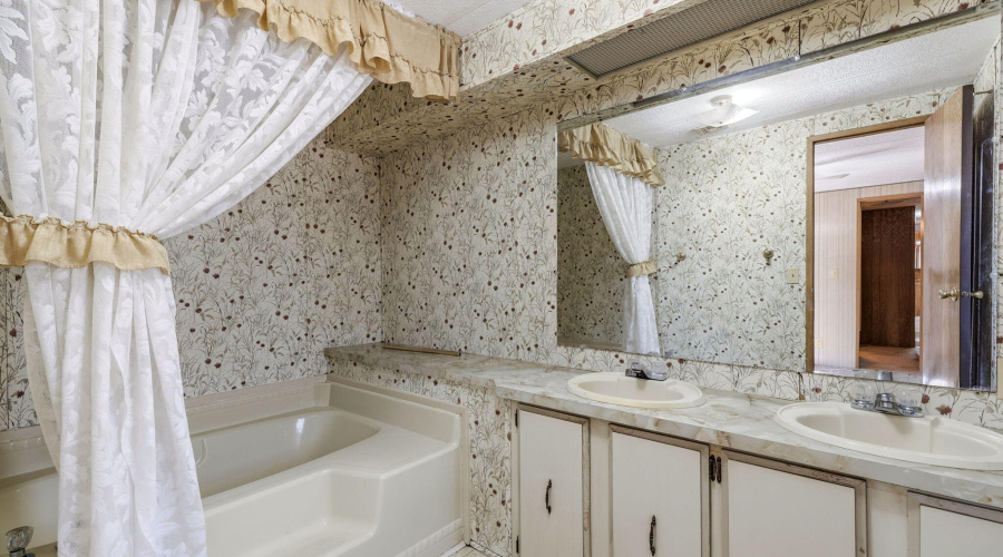 38742AZ373-Greer-AZ-54