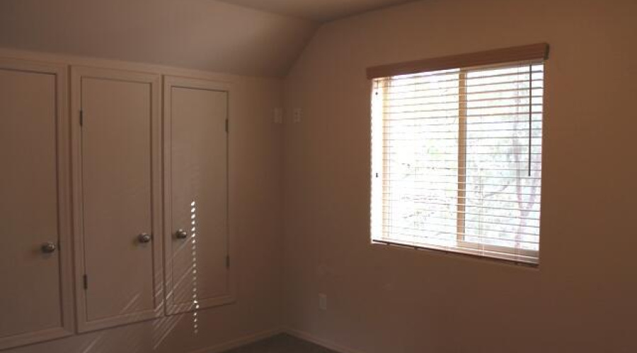 upstairs bedroom 1