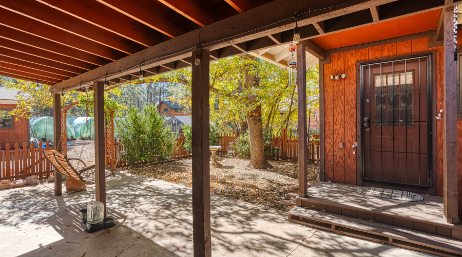 PAX_8884_AuroraHDR2019-edit