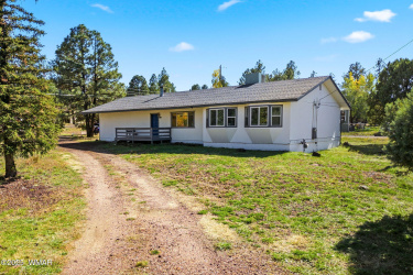 1357 Peterson Road, Lakeside, Arizona 85929, Bedrooms, ,Bathrooms,Residential,For Sale,Peterson,258487