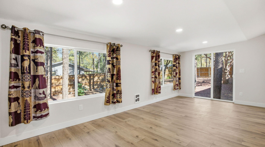 3720HilltopDr-LakesideAZ-13