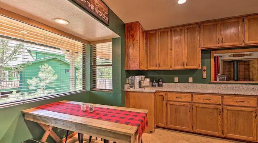 Breakfast Nook Picture Window