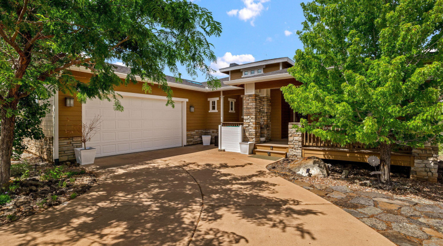 2040 E Bluff Ridge Rd