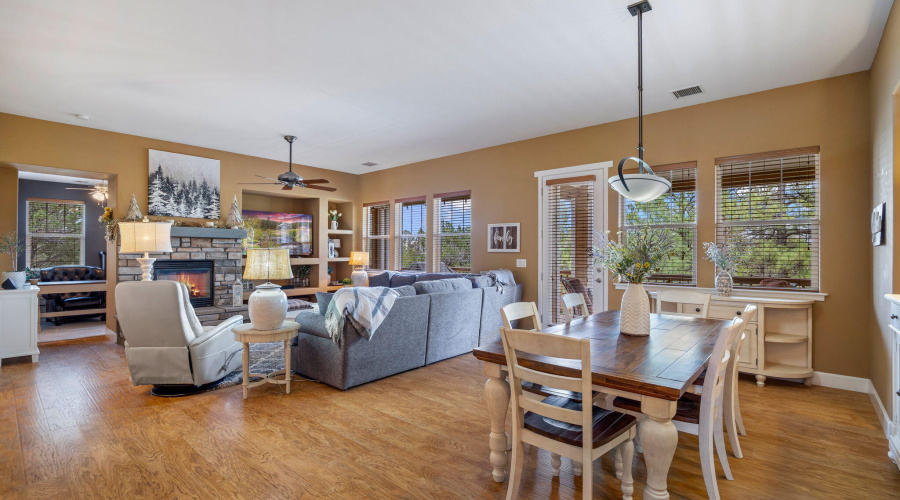 Dining Room/Living Room