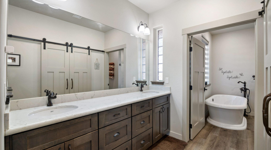 1030MedallionCir-TaylorAZ-16