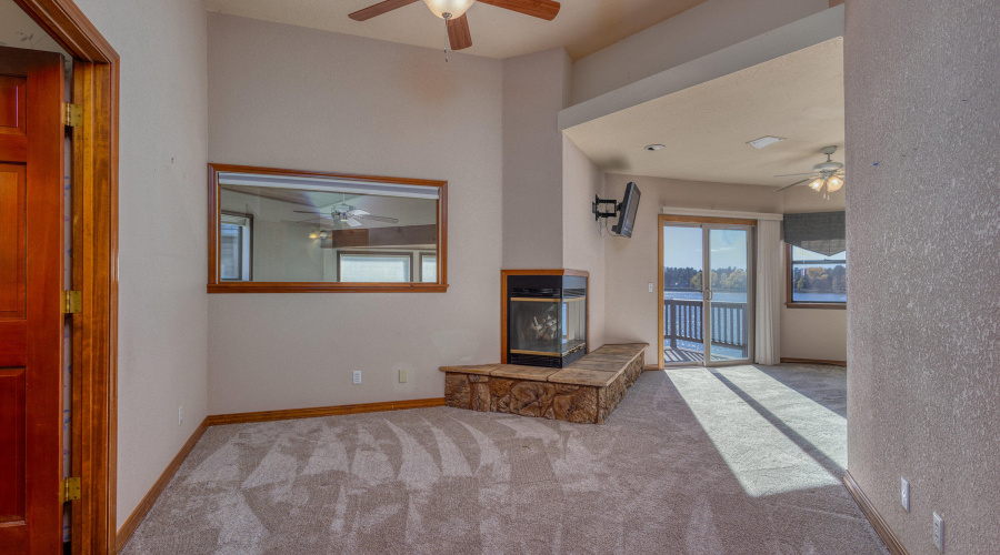 Upstairs bedroom entry