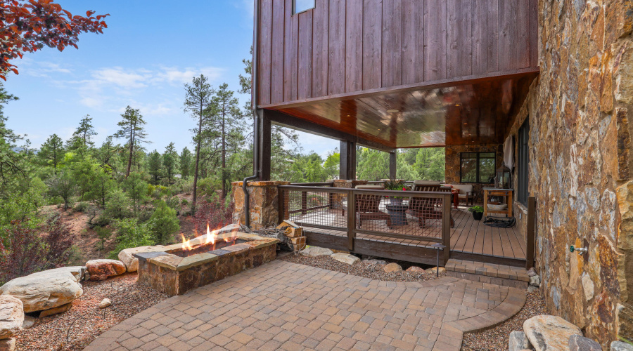 Lower Level Patio Fireplace