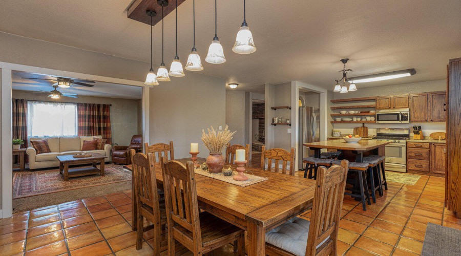 photo16a_6553_hwy_260_show_low_85901_ste