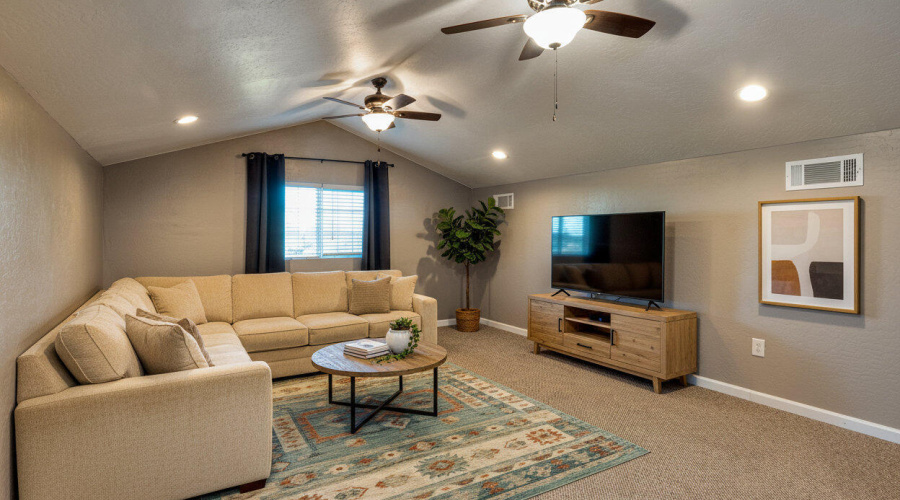 photo41a_6553_hwy_260_show_low_85901_ste