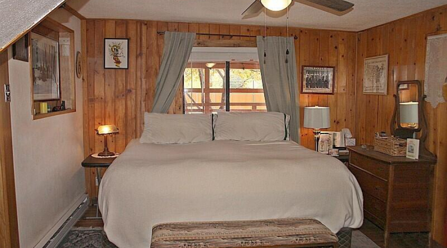 014_Downstairs Bedroom