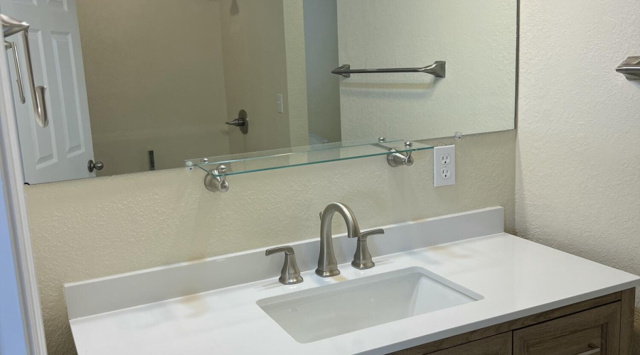 Primary Suite Bathroom